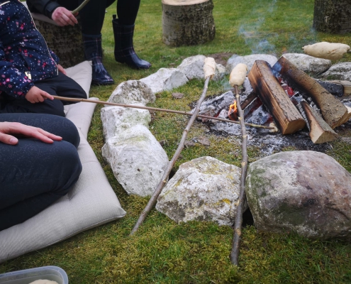 Stockbrot am Lagerfeuer